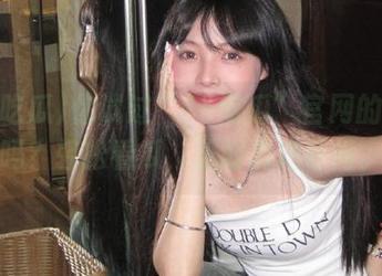 你试过“15吃瓜”官网的网页吗？轻松看瓜，正好消磨时间。
