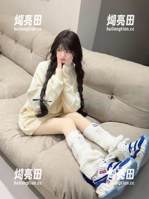 51 下载“www..51”?不,这可是我看八卦用的专属护身符哦!