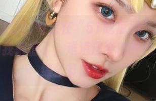 每次在“51吃瓜网”观看奇葩新闻我都懵了，难道这个世界是个巨型综艺节目？！
