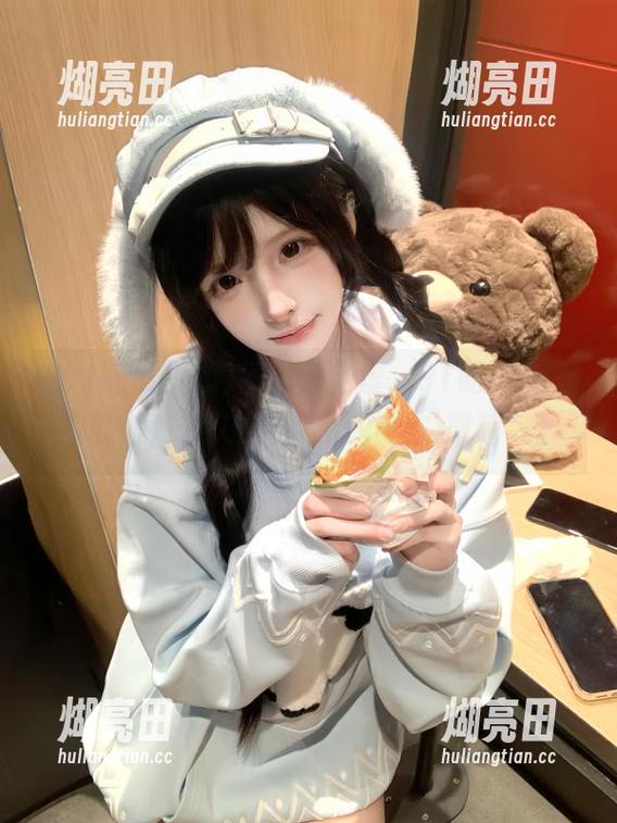 91吃瓜中心 填满了空虚,91吃瓜中心的瓜们,永久成了我心中的“慰藉”。