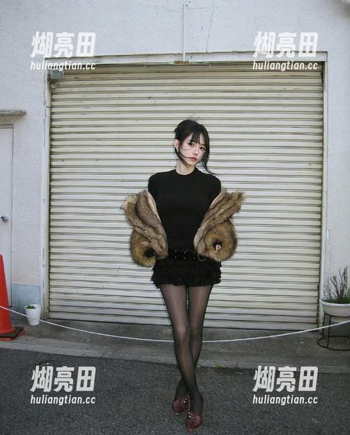 hl155.ccm的免费黑料，像一场无休止的迷雾，让人又爱又恨。