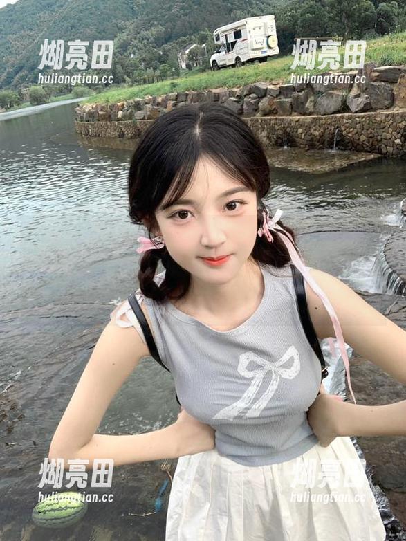 打开“www.fuli24.lv”网址，瞬间感觉像踏入了一场别开生面的派对。