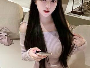 今日吃瓜51发布：要是每个瓜都这么吸引眼球，我就该天天躲在这儿了！