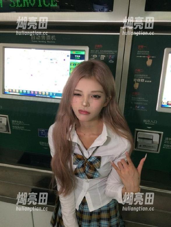 隐藏在今日吃瓜苹果版里的黑料网，莫名让我想到“前任请走开”的旋律…