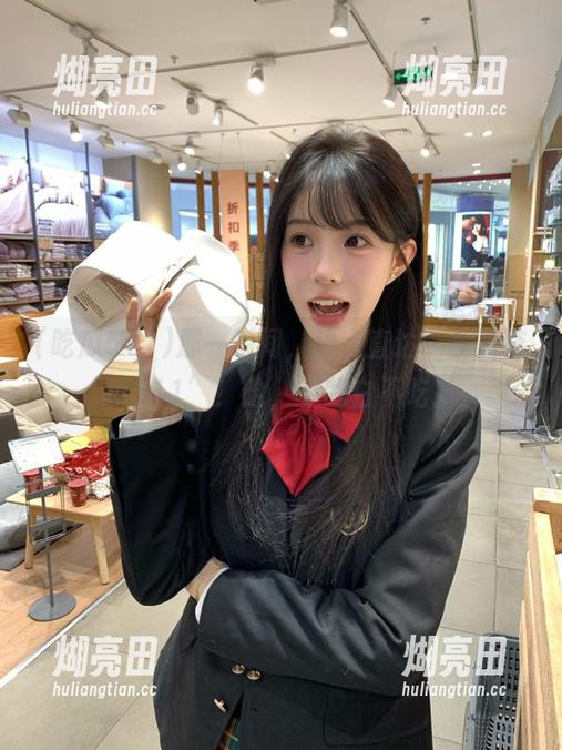 吃瓜511 那一瞬间,决定直达‘免费吃瓜511’!哈,不吃白不吃!