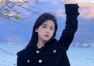 吃瓜不打烊91新鲜更新，有个黑料翻了天，快来瞧瞧是哪个明星的“童年”！