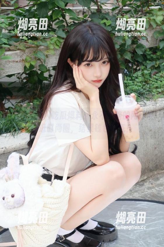 吃瓜爆料：永不迷路的网红带你逛时尚圈，结果钱包叹气！