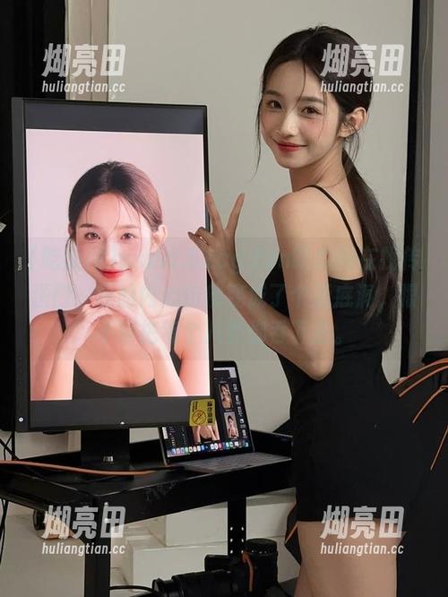 www.51cg.fun吃瓜网在找传送门，我的内心仿佛变成了个无底洞，恨不得把每个八卦都吞下去。