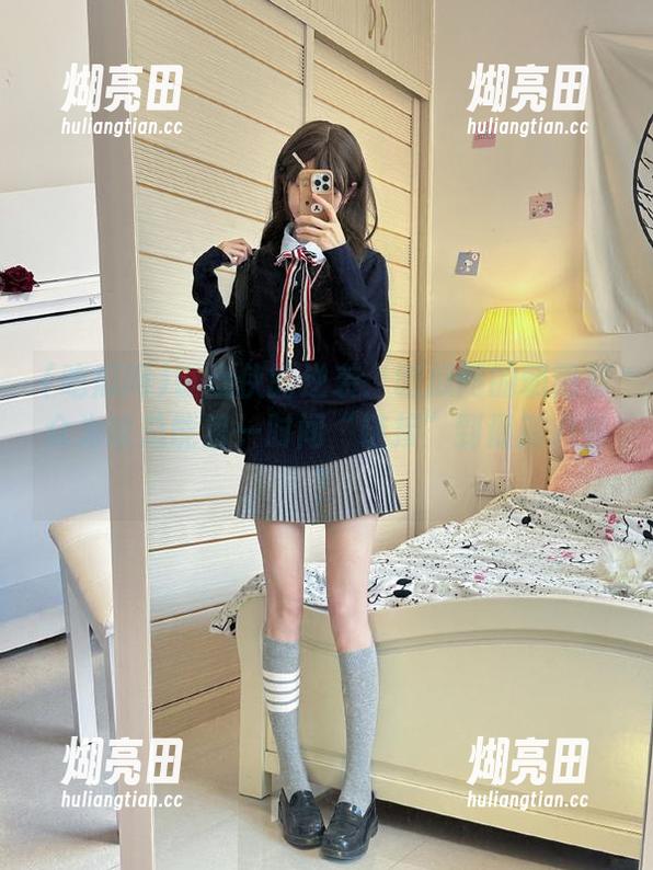 键盘侠的逆袭：吃瓜网的朝阳群众为啥总能第一时间“链接”到最新八卦？