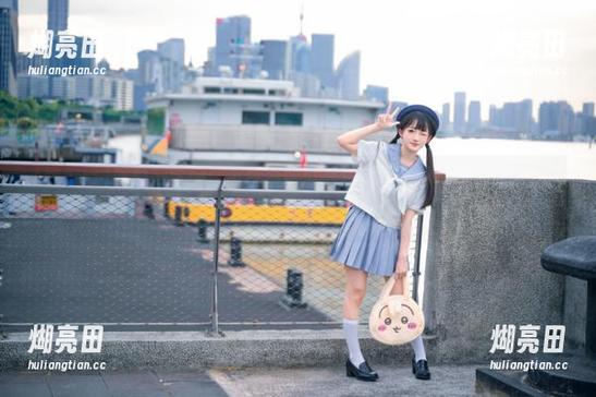 吃瓜网官网：今日最新瓜，居然有人把西瓜切成了方块？！