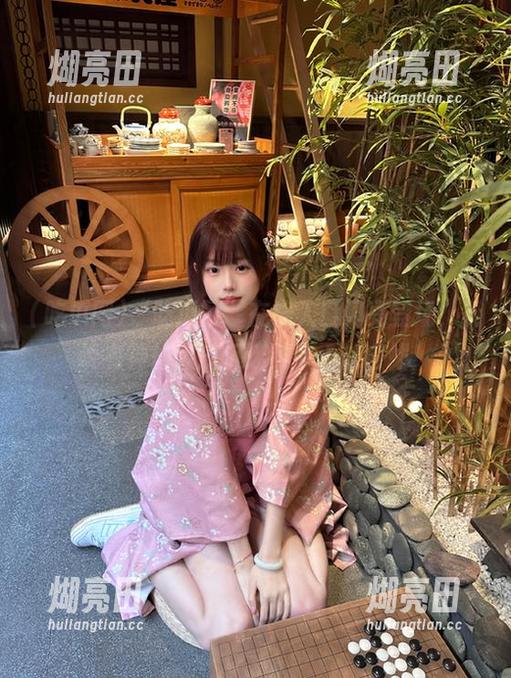 “吃瓜网”在线入口闪亮登场，听说有神仙级瓜沉迷其中无法自拔！