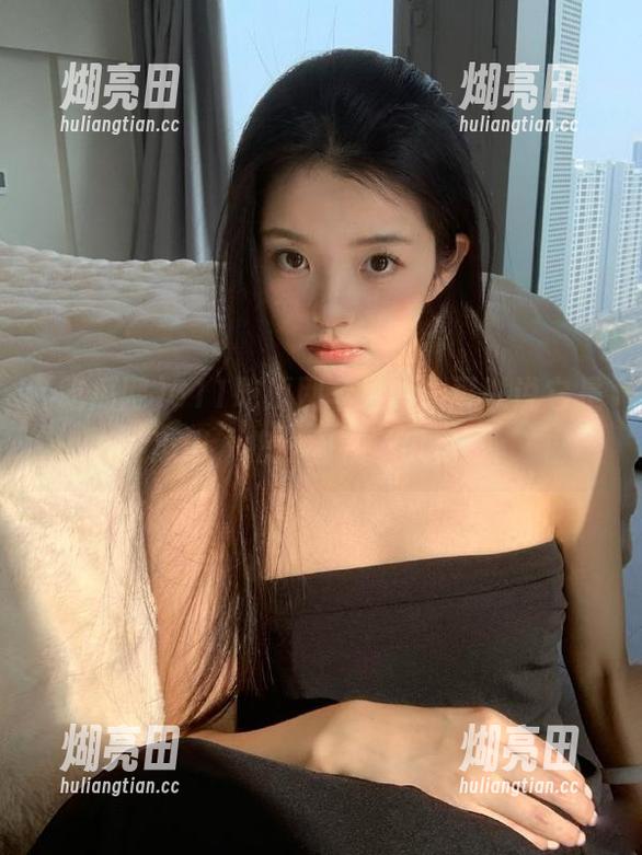 611吃瓜网苹果版，可以说它是瓜田，把我困在了瓜里！