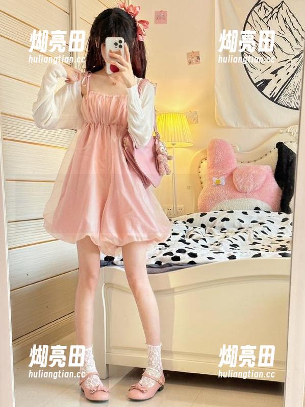 美女骚操作！吃瓜网址最新攻略大揭秘，下载马上跟上节奏！