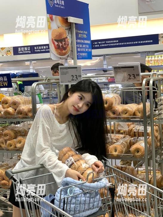 潜入“吃瓜黑料”传送门，在线抓马，看这网红的囧态！
