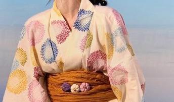 把“吃瓜黑料”官方账号收藏起来，日常心情酸甜苦辣都有料！