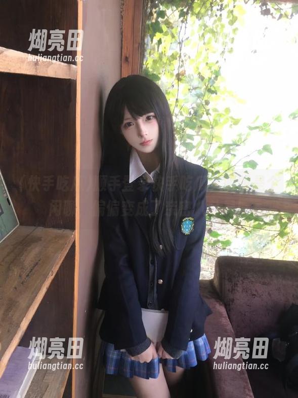 快手吃瓜 顺手登录快手吃瓜,明明是个闲聊,偏偏变成了亲密八卦局!