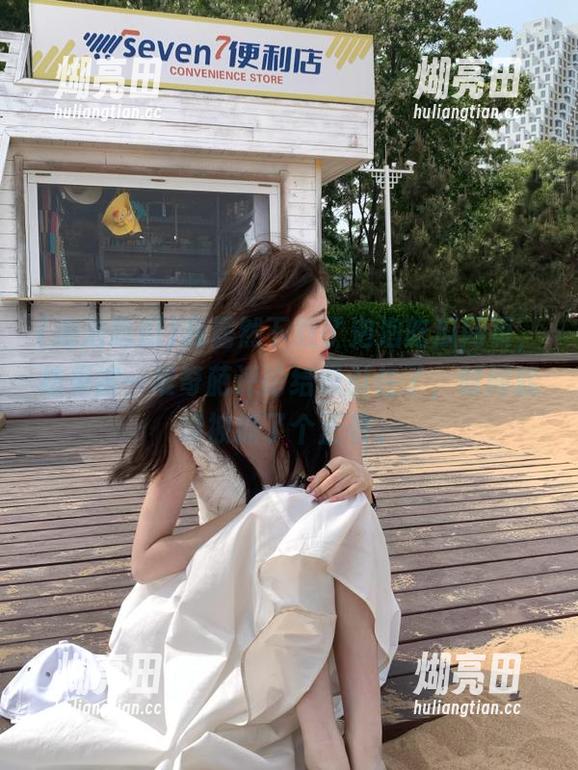 我居然下载了泡泡吃瓜网页，结果被一堆奇葩评论给吸引住了，时间就像被抓了个正着。