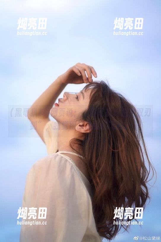 网页说：“黑哥扒料是把双刃剑”，我觉得倒是挺好玩的。