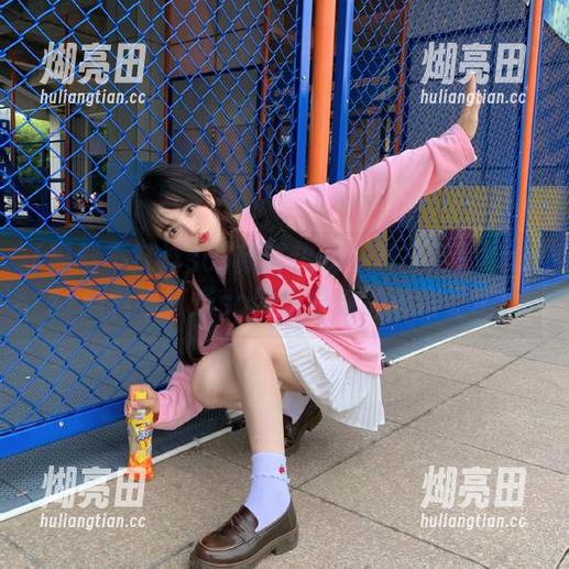 新鲜热辣一网打尽：tttzzz黑料不打烊so网站导航的迷宫之旅！