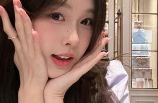 走进黑料传送门，满满都是你想象不到的怦然心动！