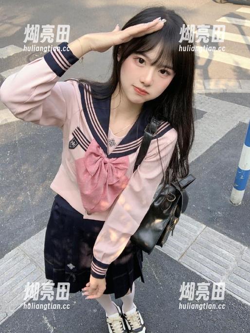 黑料吃瓜网 用安卓手机,早晨朝阳下,黑料吃瓜网陪你吃瓜吧
