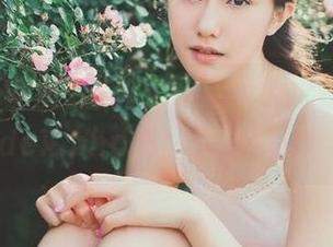 黑料正能量，地址就藏在index.php里，快来抓紧！