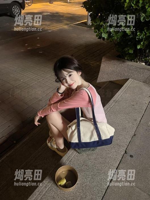 黑料社区今日曝光有多离奇？我的手已经捧好瓜了！