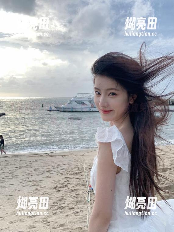 格局不一样！黑料网投放免费狗粮，沙发坐稳了呦～