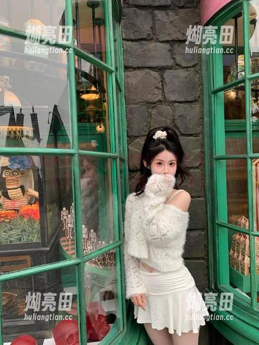 饱含情绪的黑料网最新动态，滴水不漏的事件总让人想入非非