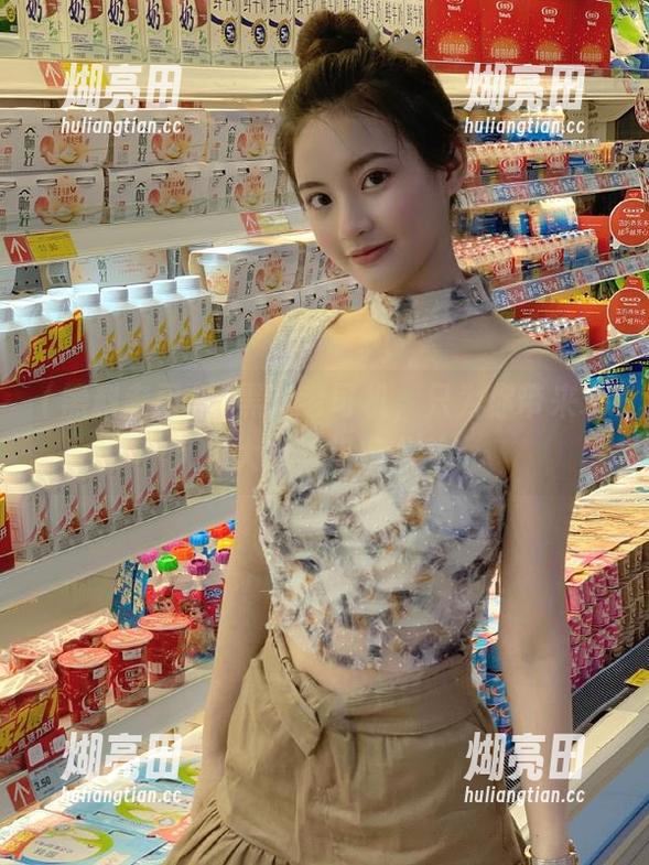 黑料老司机，只为你带来永久的大瓜与热辣八卦！