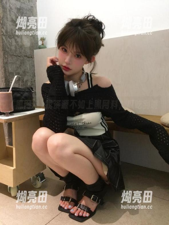 找资源不如上黑网料，瓜吃到嘴边来！